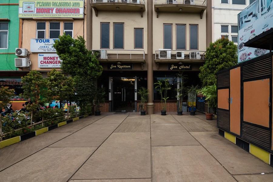 Reddoorz Plus Near Soekarno Hatta Airport 2 Tangerang Exterior foto