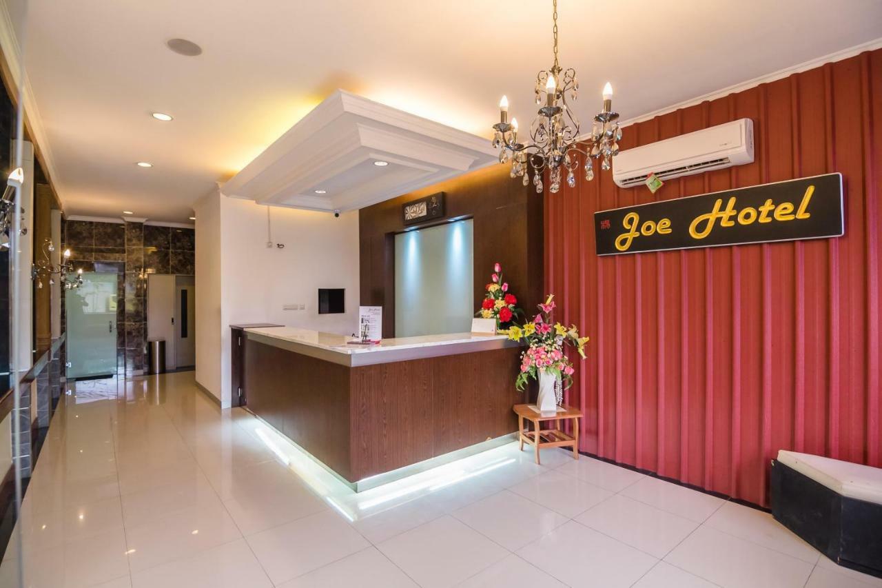 Reddoorz Plus Near Soekarno Hatta Airport 2 Tangerang Exterior foto